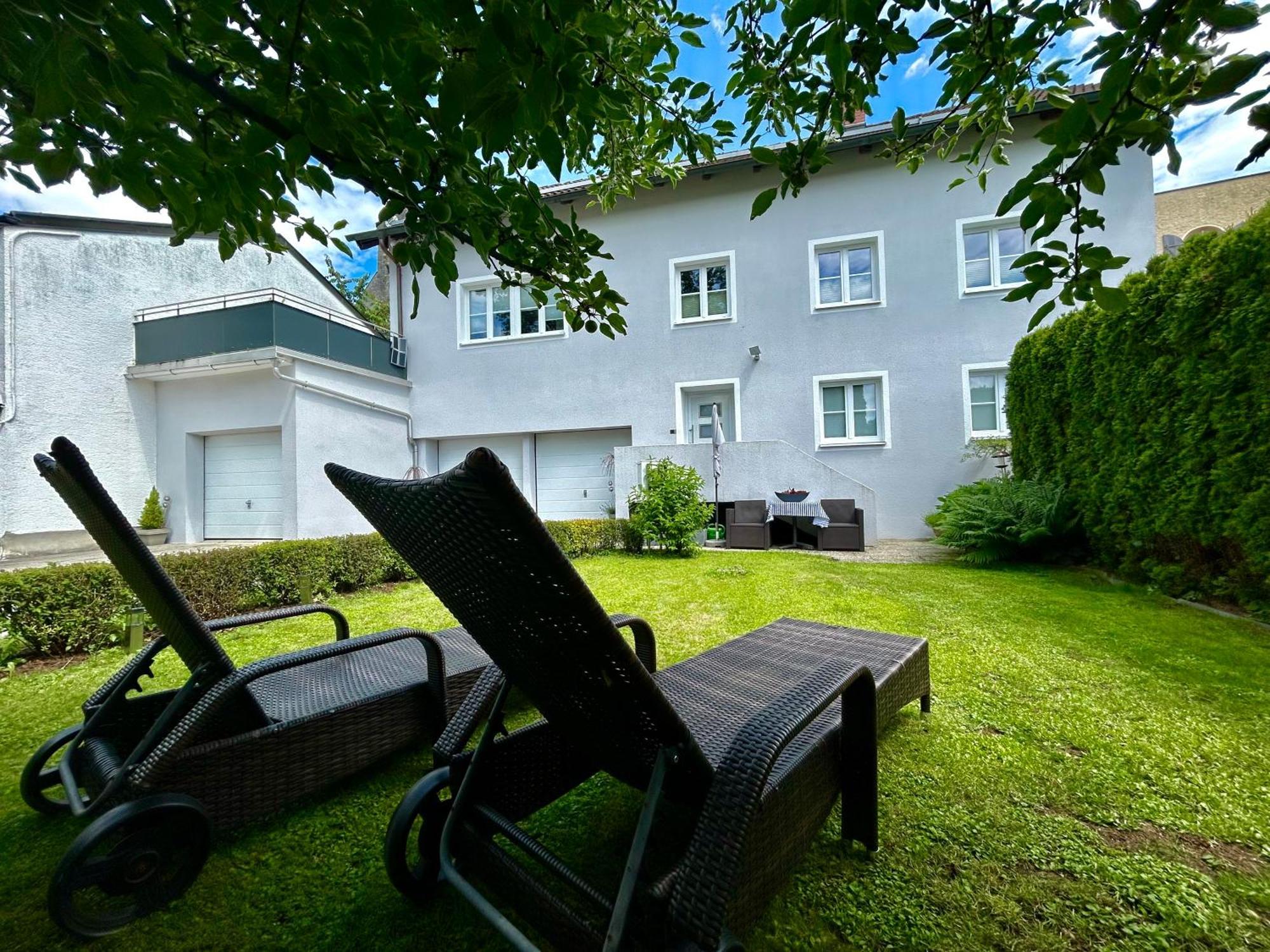 Ferienwohnung An Der Romantischen Salzachschleife Naehe Salzburg Laufen Exterior photo